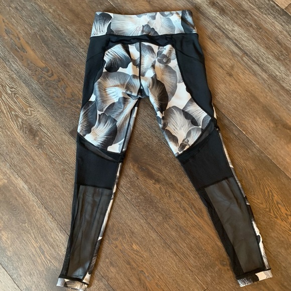 CALIA by Carrie Underwood Leggings Floral - Picture 9 of 9
